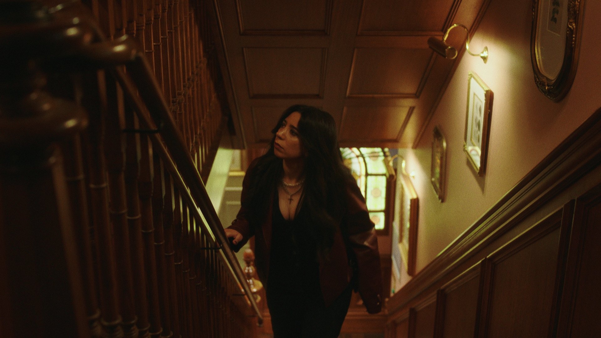 The world of St. Bellmore — coastal noir atmosphere